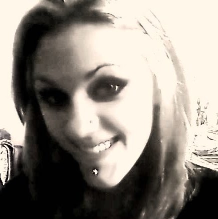 Natalie Howarth Photo 10