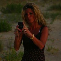 April Grant Photo 15
