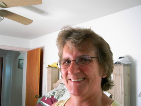 Sandra Douglas Photo 34