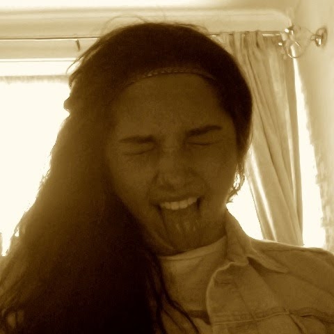 Emily Donaldson Photo 13
