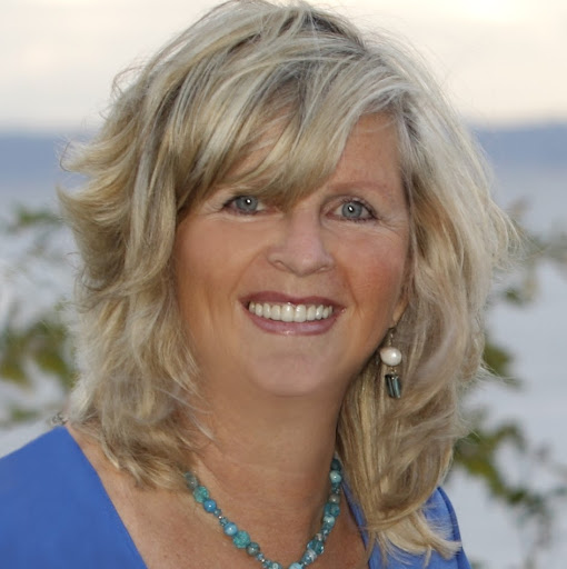 Lynne Hooper Photo 12