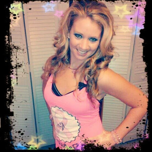 Jacqueline Davis Photo 13
