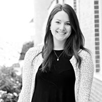 Emily Broussard Photo 21