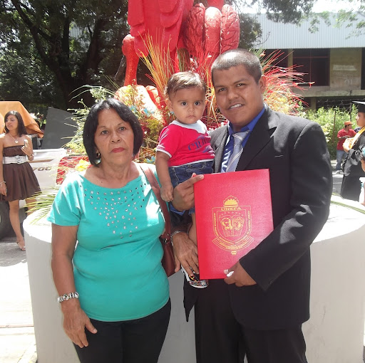 Joan Castellano Photo 8