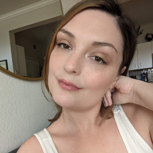 Elizabeth Rhodes Photo 47