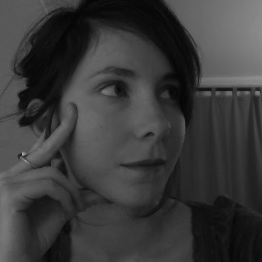 Julia Gualtieri Photo 1
