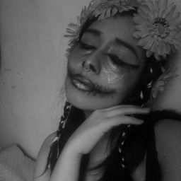 Francisca Silva Photo 19
