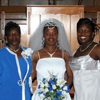 Dee Golden Photo 11