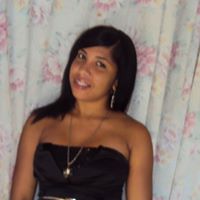 Anna Santana Photo 9