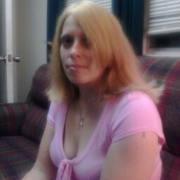 Vicki Allen Photo 35