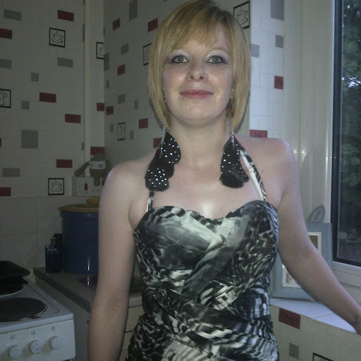 Annette Parsons Photo 15
