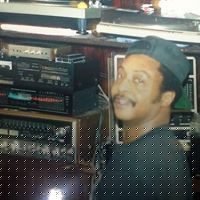 Warren Clark Photo 15