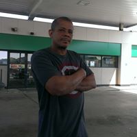 Chuck Roberts Photo 15