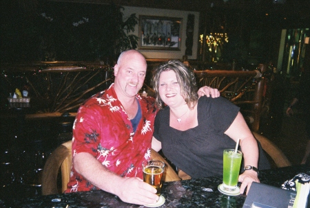 Linda Sutton Photo 17
