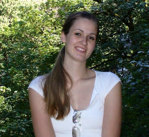 Amy Lowery Photo 39