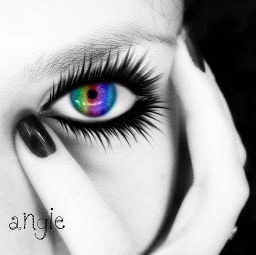 Angela Gray Photo 32
