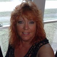 Connie Petersen Photo 46