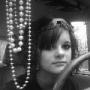 Laurie Sanders Photo 34