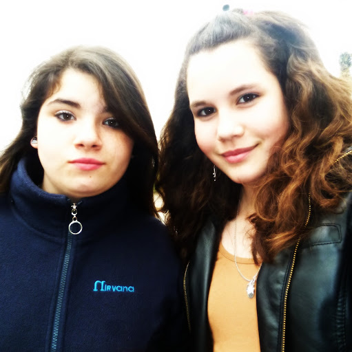 Caroline Love Photo 15