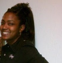 Christina Giles Photo 7