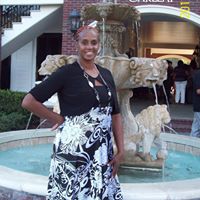 Angela Anglin Photo 16