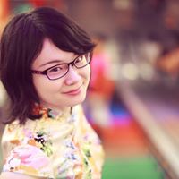 Yang Lu Photo 18