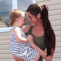 Amanda Charbonneau Photo 30