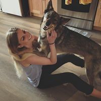 Emily Swift Photo 17