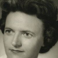Elizabeth Guthrie Photo 44