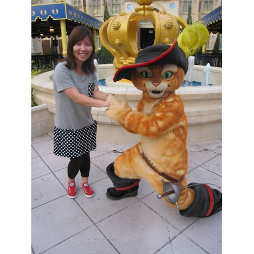 Janet Yeung Photo 4