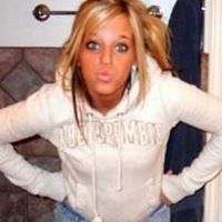 Sarah Tucker Photo 21