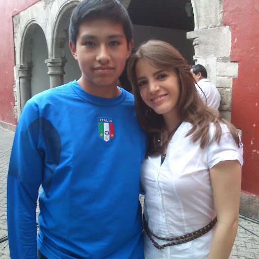Cesar Mendoza Photo 43
