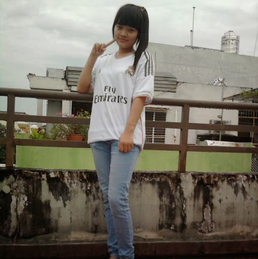 Mai Hoang Photo 37