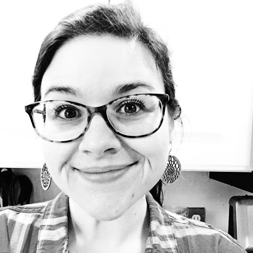 April Blankenship Photo 13