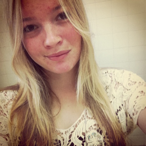 Lilly Anderson Photo 33