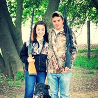 Angie Mills Photo 22