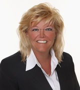 Lisa Novak Photo 1