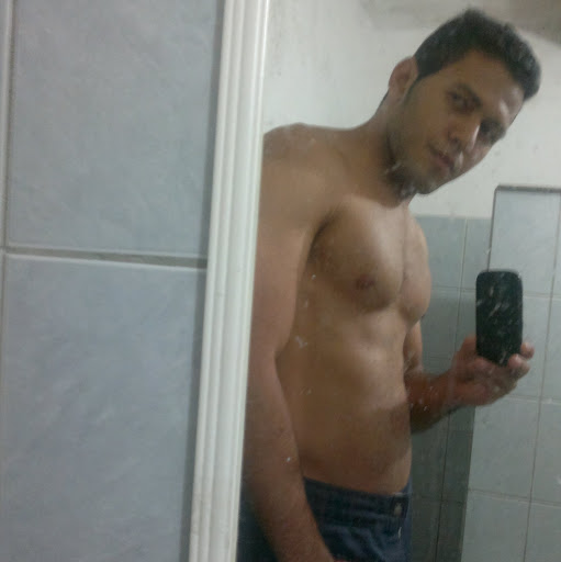 John Melo Photo 9
