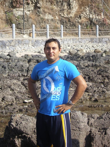 Efrain Valdez Photo 27