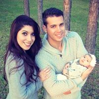 Elizabeth Andrade Photo 17
