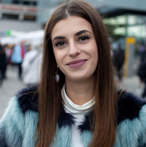 Ana Galic Photo 4