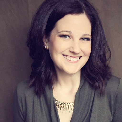 Lisa Sharp Photo 38