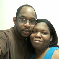 Leslie James Photo 25