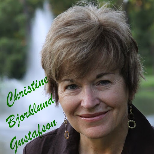 Christine Gustafson Photo 34