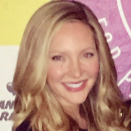Elizabeth Holly Photo 11