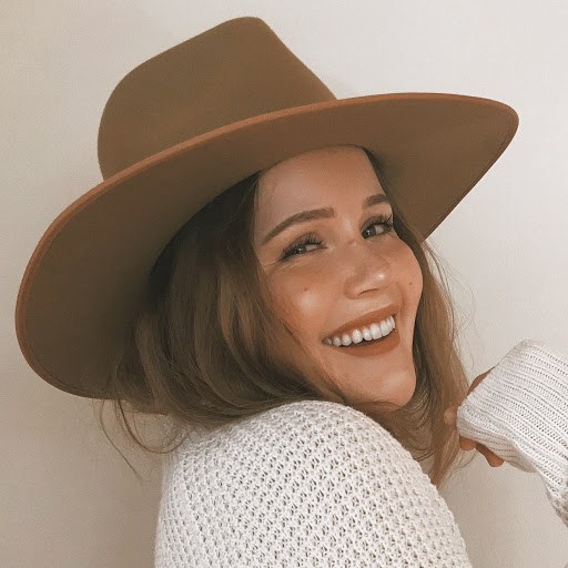 Danielle Page Photo 29
