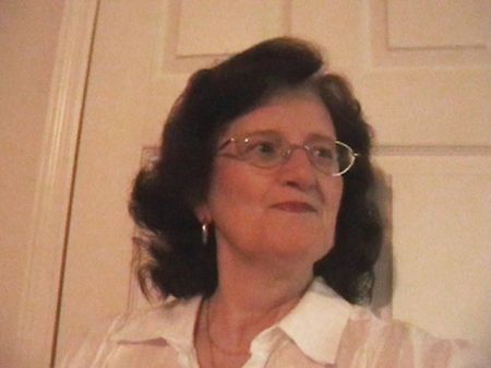 Anne Gardner Photo 10