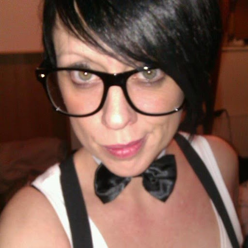 Michelle Larkin Photo 10