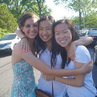 Julie Lau Photo 18