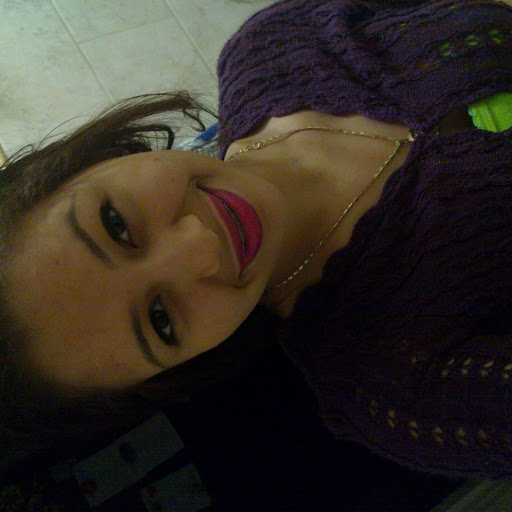 Brenda Davila Photo 32